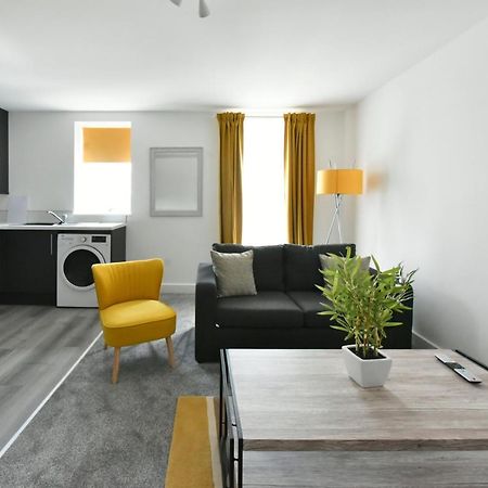 The Breath Taking Cube Lejlighedshotel Pontefract Eksteriør billede