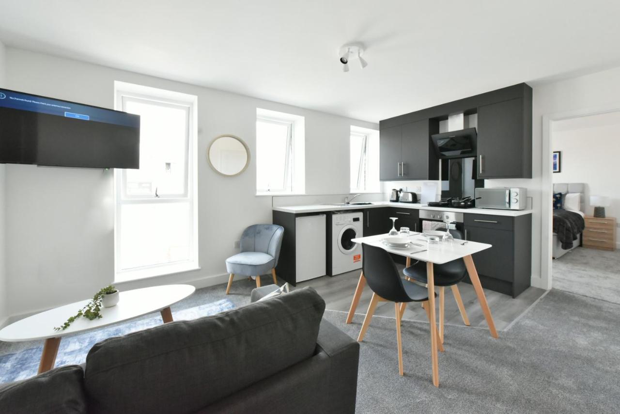 The Breath Taking Cube Lejlighedshotel Pontefract Eksteriør billede